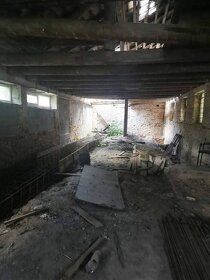 Ponúkame na predaj v centre mesta Veľký Meder podnikateľskú 