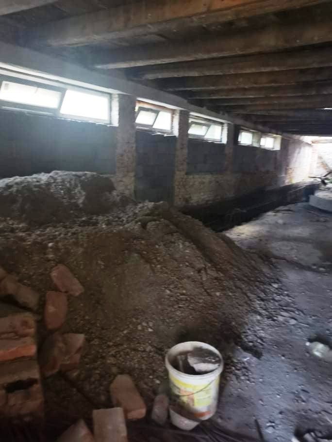 Ponúkame na predaj v centre mesta Veľký Meder podnikateľskú 