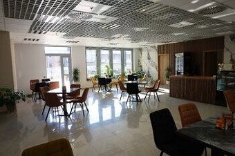 Odstúpim zabehnutú kaviareň v centre Trnavy s nádherným výhľ