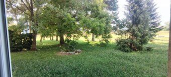 I am renting out for long term a pleasant and quiet 1-bedroom apartment of in size on Vážska…