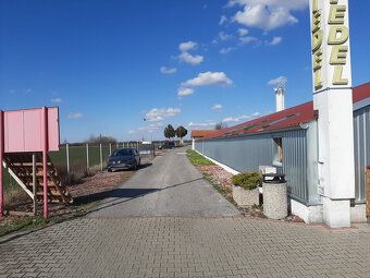 Prenajmeme spevnenú plochu vhodnú na parkovanie, kamiónov, o