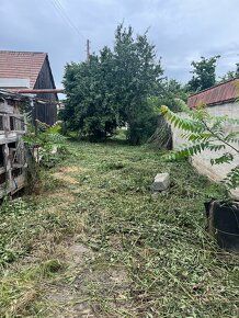 We sell a beautiful plot of land measuring 1043 m² in the center of the village within…