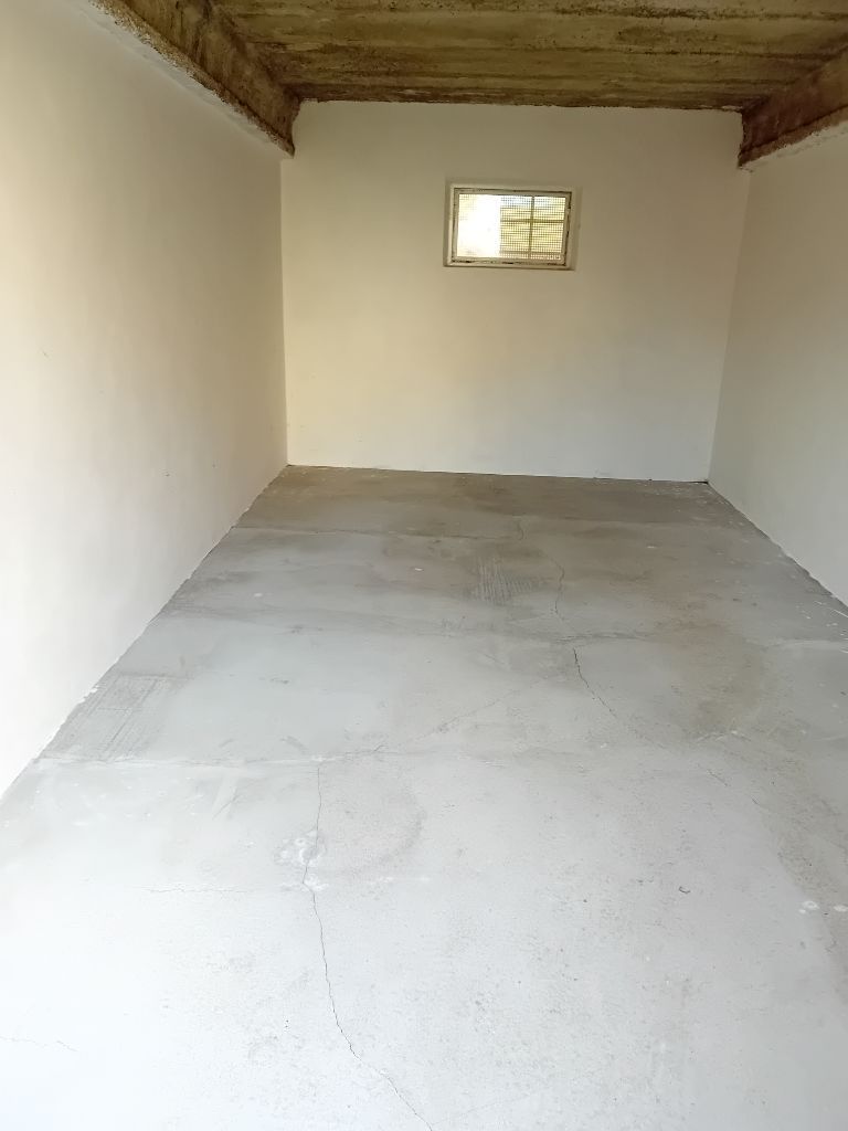 Prenájom garáže v blizkosti centra mesta - Pavlovicovo names