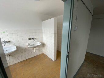 RealityKolesár rents out spaces for STORAGE, GLASS WORKSHOP, TRANSPORTATION, MANUFACTURING…