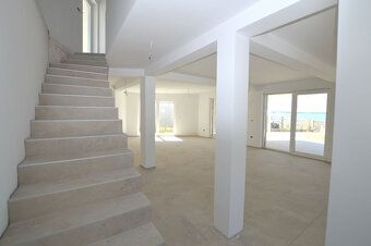 Ponúkam na predaj mestečku Privlaka, najvyhľadávanejšia časť