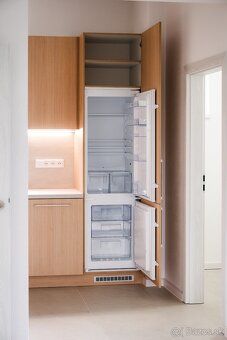 Ponúkam na predaj priestranný, kompletne zrekonštruovaný 3-i