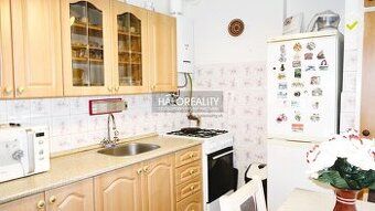 Predám 2 a pol izbový byt v centre mesta Malacky, 68 m2, z t