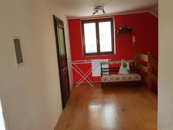 Available for long-term rent starting July 1st - fully furnished upper floor of family house…