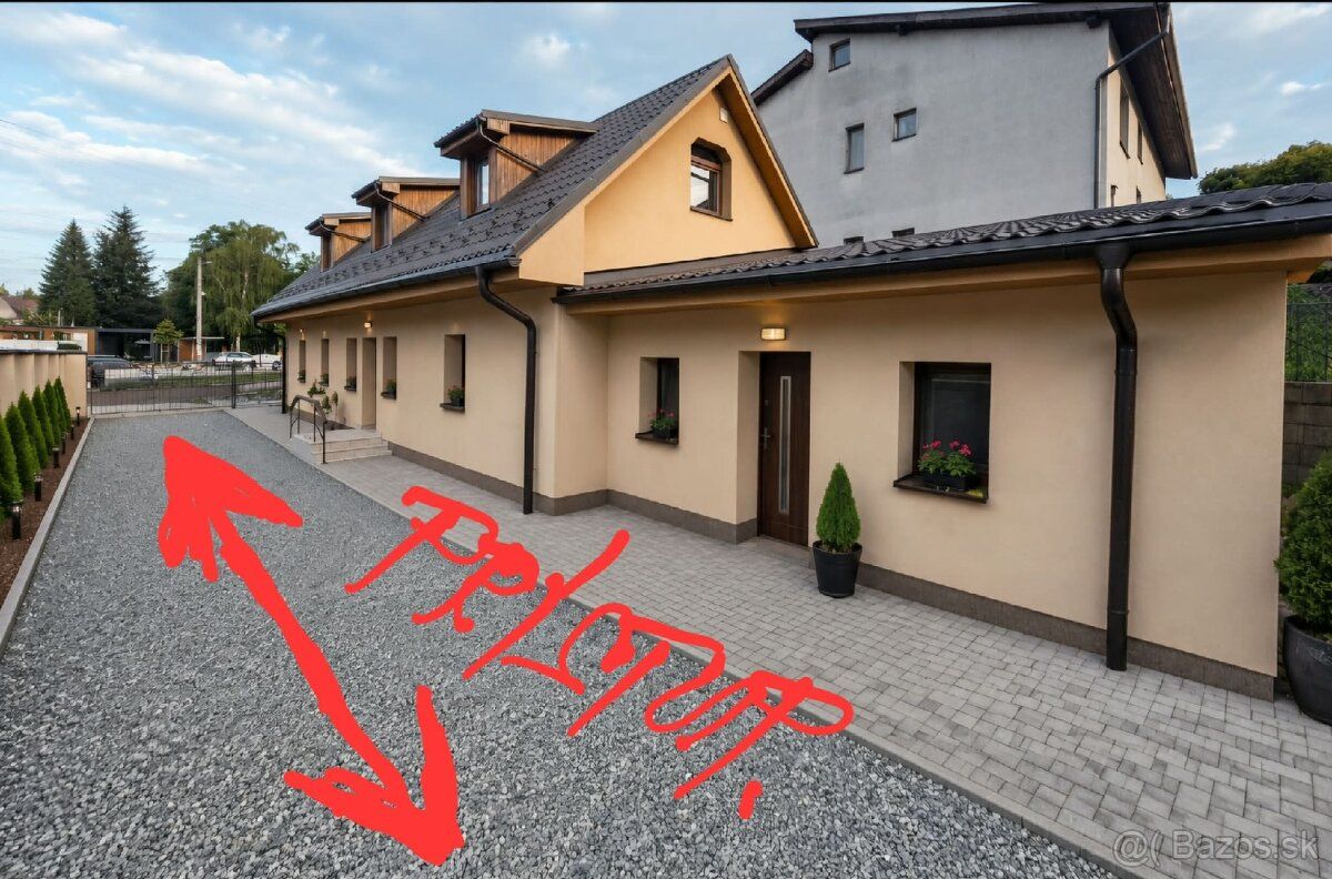 Ponúkam na prenájom plochu s rozlohou 4.5 ára (450 m²) ako p