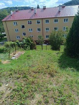 Ponúkam na predaj slnečnú záhradku v Považskej Bystrici na s