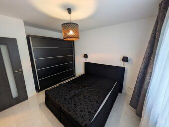Moderná 5r. novostavba- elegancia a pokoj predmestia: Vaša n