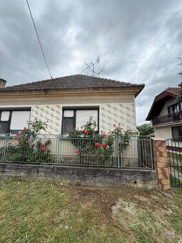 Ponúkam Vám na predaj rodinný dom v obci Topolníky na 10 áro