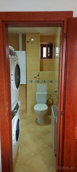 Ponúkame Vám na predaj rodinný dom s garážou v Trenčíne, vo 
