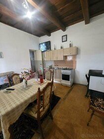 VIDEO: https://youtu.be/yHyHUIWKdYw I am offering you a house suitable for cottage living…