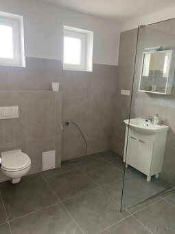 Looking for accommodation that combines the comfort of a spacious apartment with the benefits of a family home?