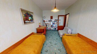I am offering for sale a 3-room apartment in Prešov on the Sekčov housing estate.