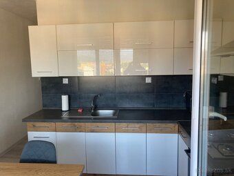 For sale furnished large 2 bedroom apartment in Partizánske on lower level of residential complex Šípok.