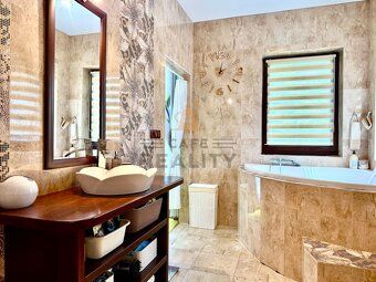 For sale new construction 5 bedroom family house - bungalow, village of Z