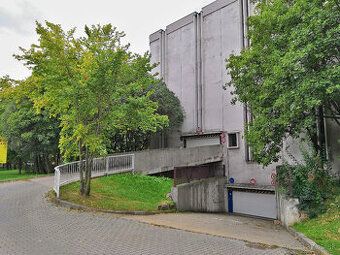 Даю в аренду парковочное место на улице Босакова. Место