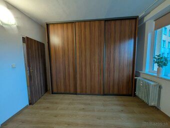 Prenajmem samostatnú izbu s balkónom v 3 izbovom byte na Nar