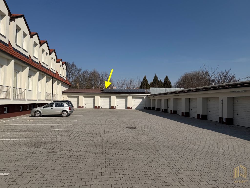 AVORY Realitné Centrum / Ponúkame na predaj murovanú garáž s