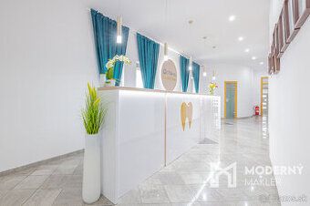 Ponúkame na predaj administratívnu 2 podlažnú budovu na Jese