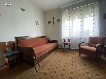For sale family house for 33,600 EUR with land of 1,609 m2.