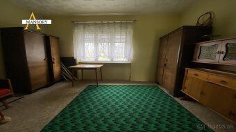 Na predaj rodinný dom za 33 600 eur s pozemkom 1 609 m2. Po 