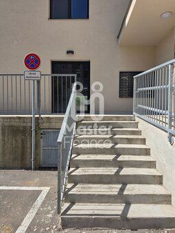 Ponúkame na prenájom výnimočný obchodný priestor situovaný v