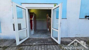 Ponúkame Vám na prenájom skladové priestory vo Zvolene, na J