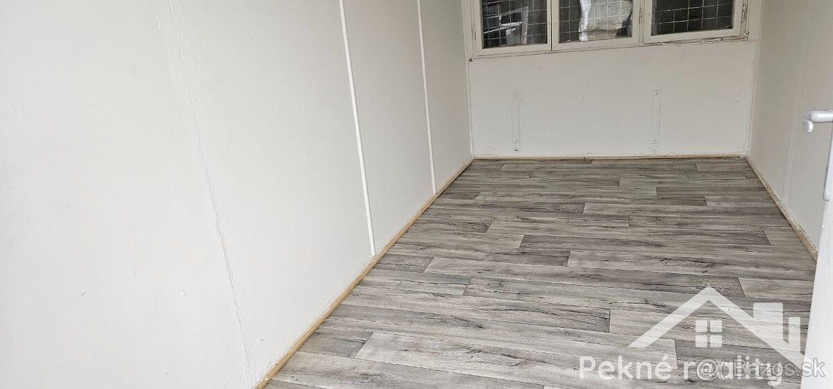Ponúkame Vám na prenájom skladové priestory vo Zvolene, na J