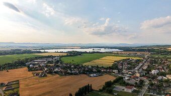 REMAX Ahoj ponúka na predaj jedinečný pozemok o výmere 1505 