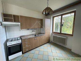 Ponúkame na predaj priestranný päťizbový rodinný dom v tzv. 