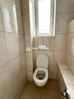 Typ: 5 a viac izbový byt Ulica: . Obec: Bratislava-Ružinov
D