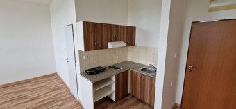 Typ: 2-izbový byt Ulica: Bzinská Obec: Nové Mesto nad Váhom
