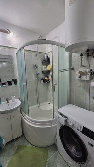 Ponúkam na predaj vkusný 3-izbový byt o výmere 66 m², nachád