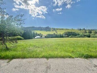 Predam tichý pozemok 1690 m2, južný svah, v intraviláne, nac