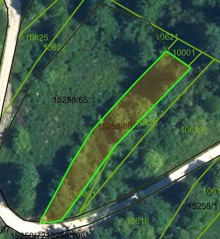 Predam tichý pozemok 1690 m2, južný svah, v intraviláne, nac