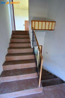 Ponúkame Vám na predaj murovaný dvojpodlažný rodinný dom sit