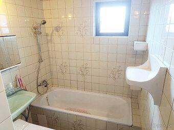 RODINNÝ DOM - VYNIKAJÚCA INVESTÍCIA MINÚTU OD CENTRA MESTA B