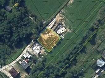 OVERVIEW: This plot of land measuring 850 m² in Dolná Tižina is perfect for those looking for…