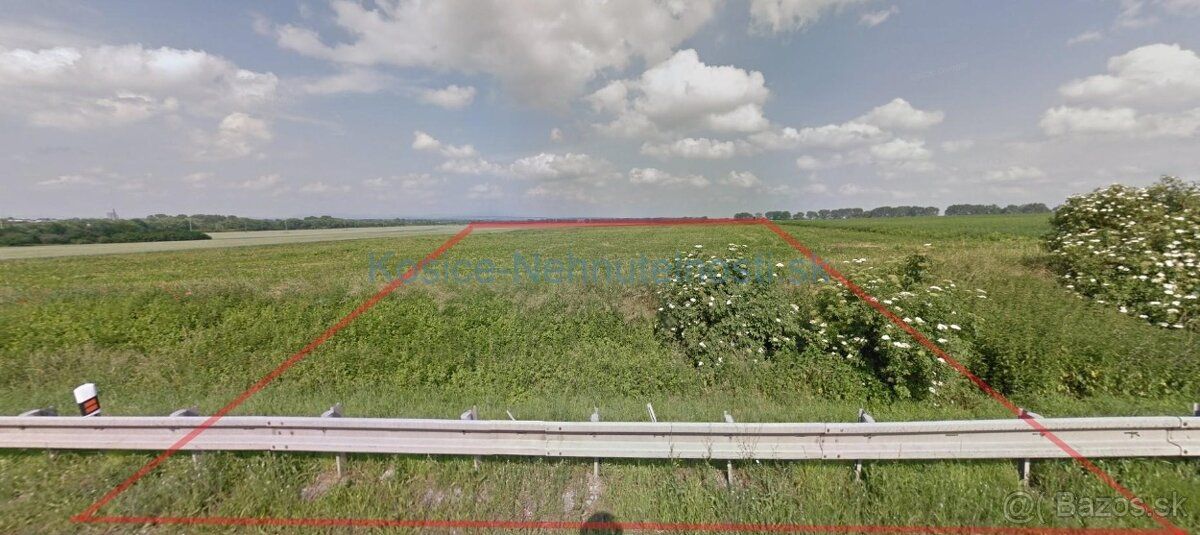 0918804926
Ponúkame na predaj pozemok o rozlohe 11018 m2 v m
