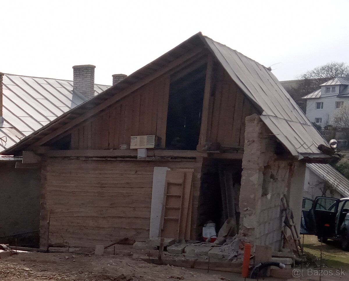 Dobrý deň,
ponúkam na predaj za nízku cenu (dohodou) starý s