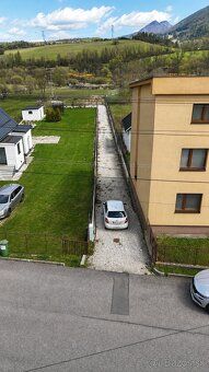 Predám stavebný pozemok v obci Strečno s výmerou 1405 m². Po