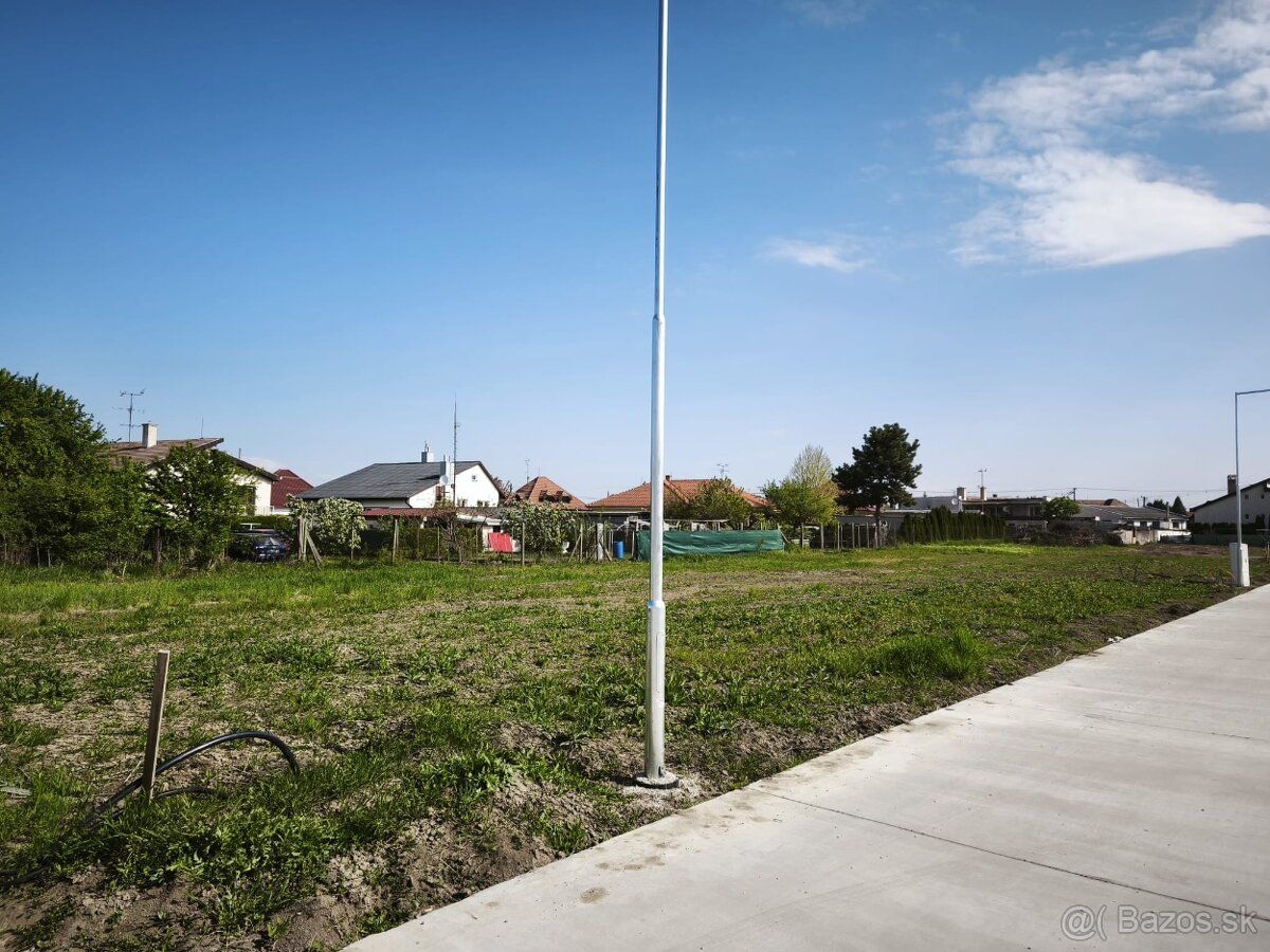 Nepremeškajte, posledné voľné stavebné pozemky na skok od me