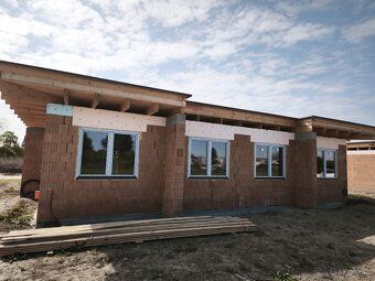 Moderný projekt sa chystá v súkromí širšieho centra obce Čie