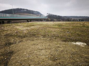 Typ: Pozemok pre rodinné domy Ulica: Solivar Obec: Prešov
Ka