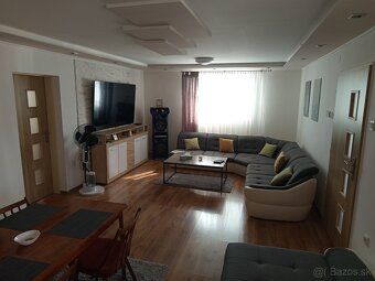 Predám rodinný dom meste Veľké Kapušany, ulica veškovska 090