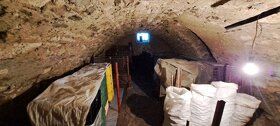 Ponúkame na predaj starší slnečný rodinný dom nachádzajúci s