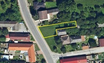 Vo výhradnom zastúpení majiteľa ponúkame na predaj pozemok v